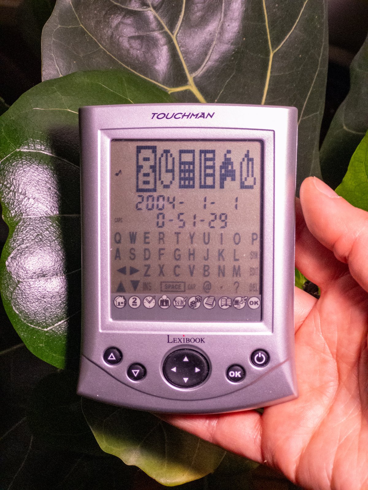 a super basic PDA from the early 2000s